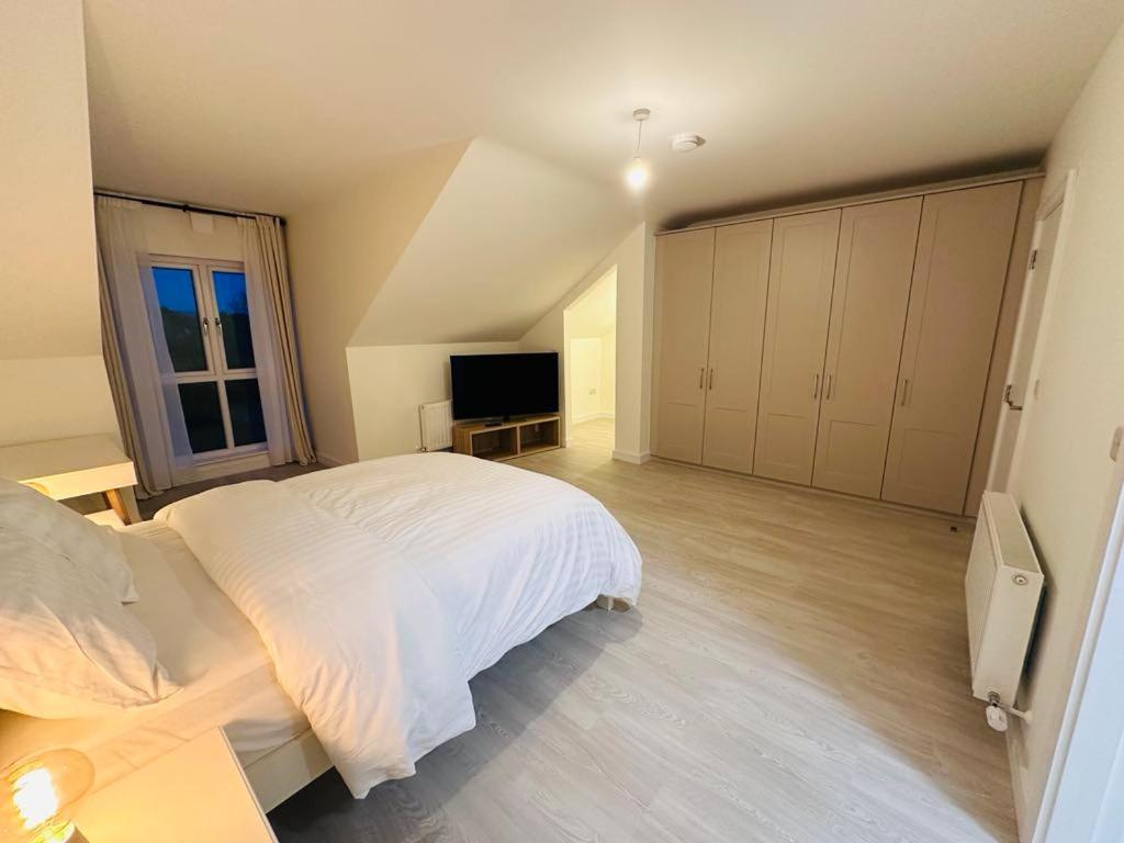 King Room With Ensuite In Dublin Clondalkin Kültér fotó