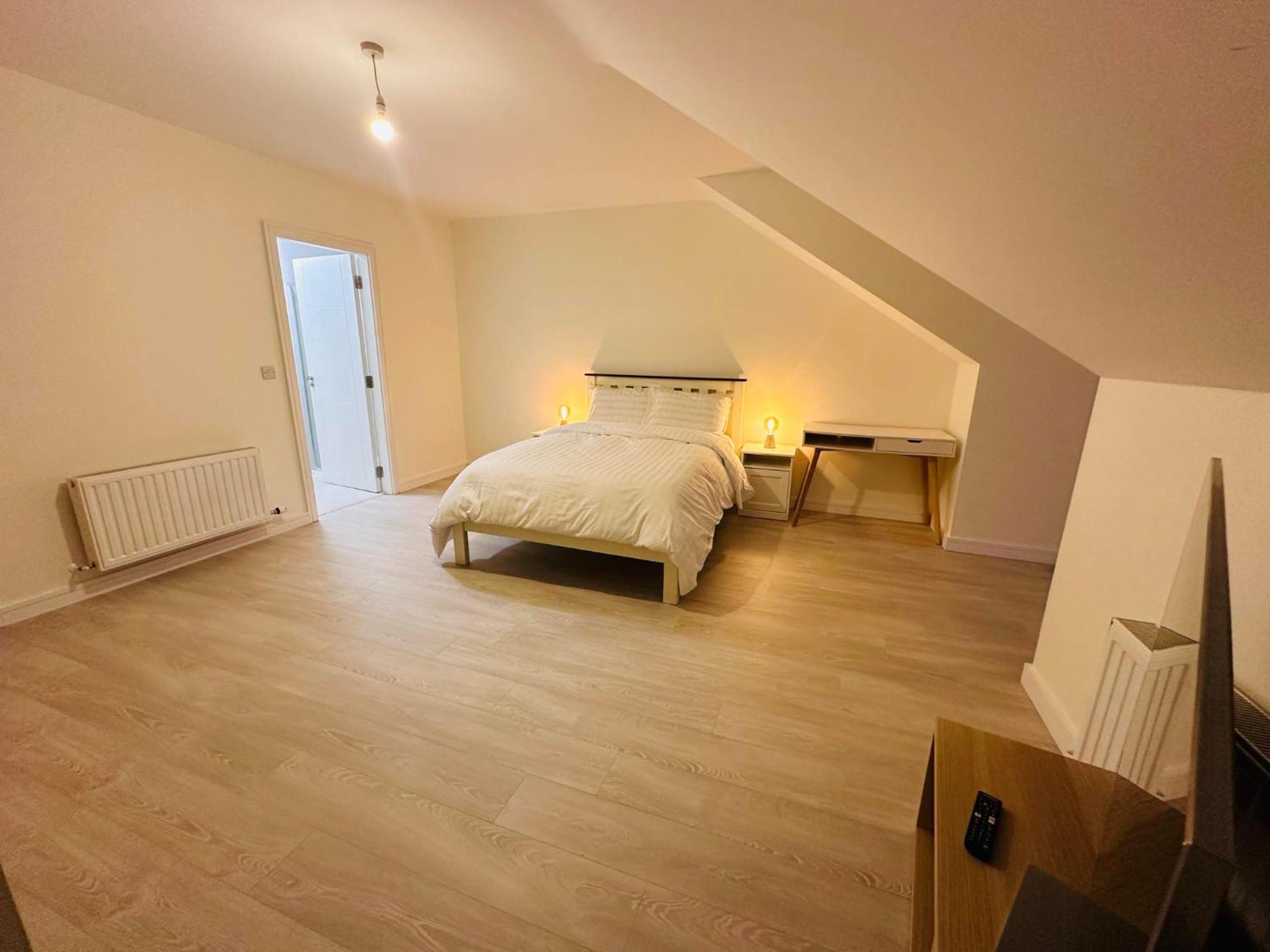 King Room With Ensuite In Dublin Clondalkin Kültér fotó